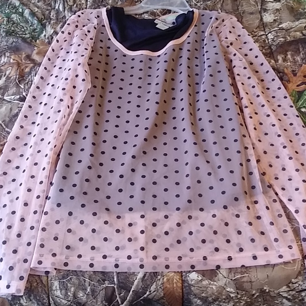 Long sleeve lace shirt & blue tank top
